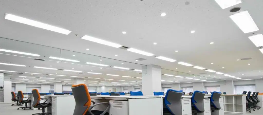 MÁNG ĐÈN TUÝP LED NHỮNG TIỆN ÍCH VÀ ƯU ĐIỂM VƯỢT TRỘI SO VỚI MÁNG ĐÈN HUỲNH QUANG